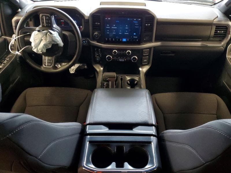 2025 FORD F150 XLT 8