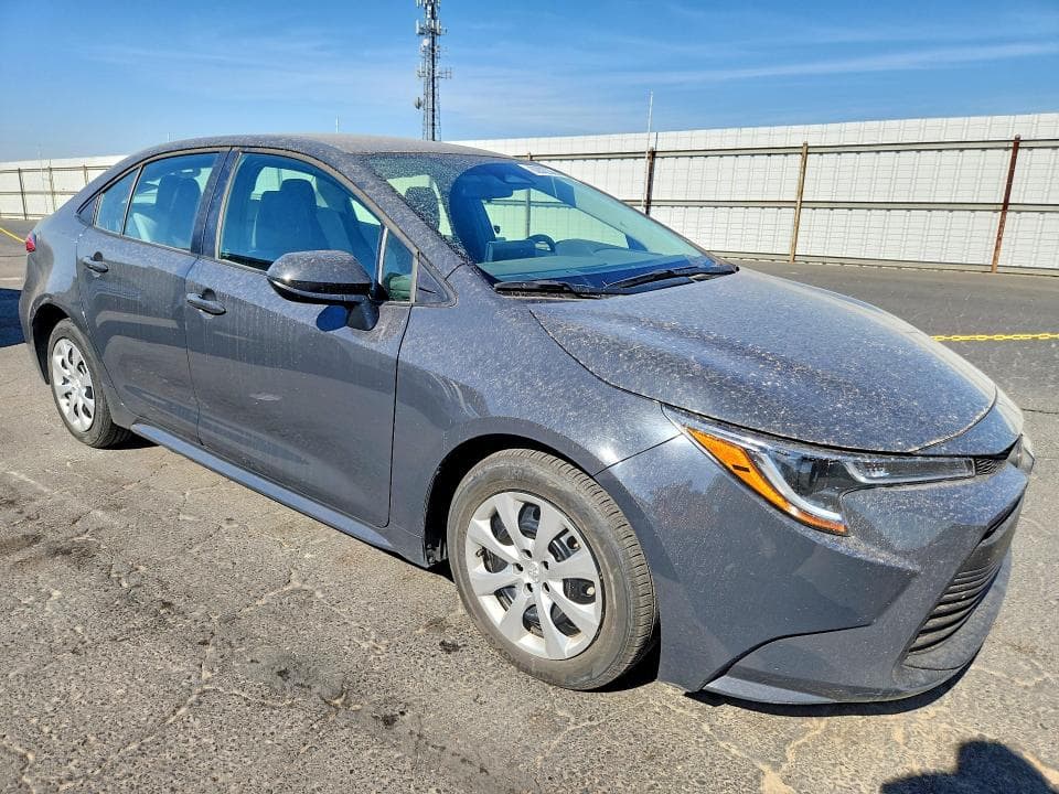 2023 TOYOTA COROLLA LE 4