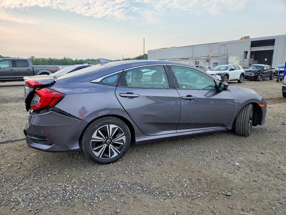 2017 HONDA CIVIC EX 3