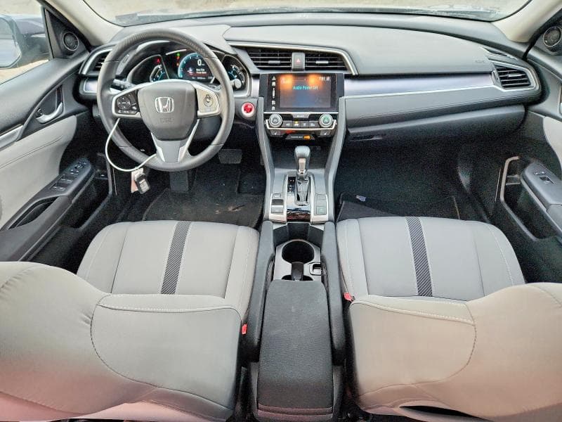 2017 HONDA CIVIC EX 8