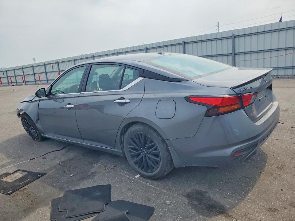 2025 NISSAN ALTIMA SV 2