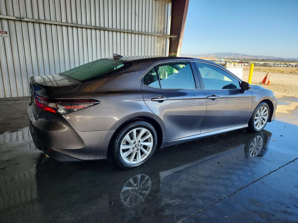 2023 TOYOTA CAMRY LE 3
