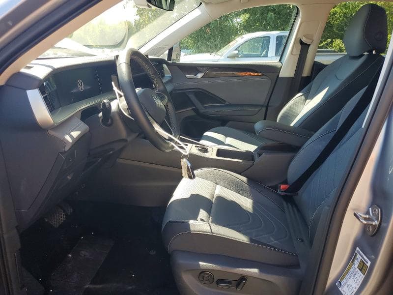 2026 VOLKSWAGEN TIGUAN SE 7
