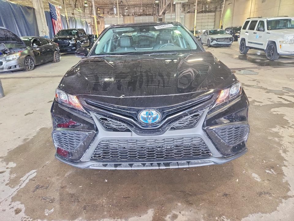 2024 TOYOTA CAMRY HYBRID SE 5
