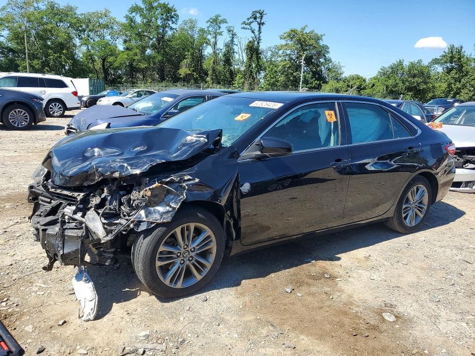2017 TOYOTA CAMRY SE - 1