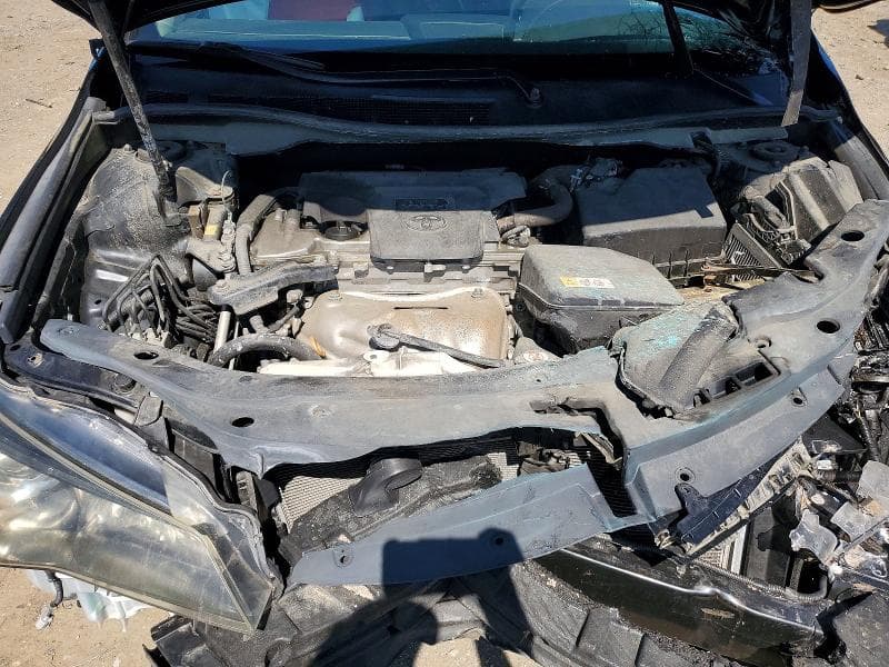 2017 TOYOTA CAMRY SE 11