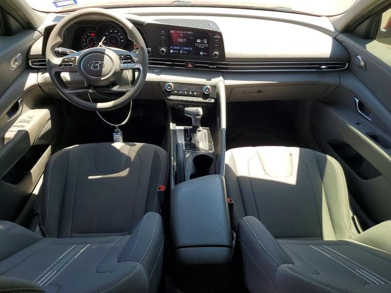 2022 HYUNDAI ELANTRA SEL SEL 8
