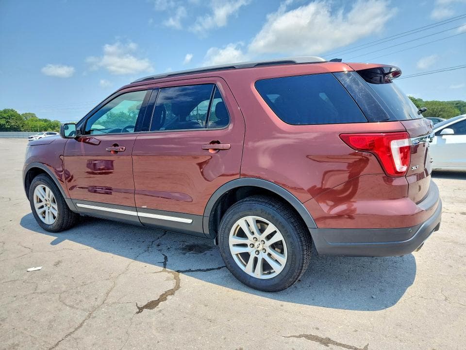 2018 FORD EXPLORER XLT 2