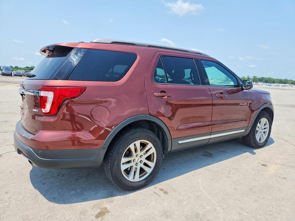 2018 FORD EXPLORER XLT 3
