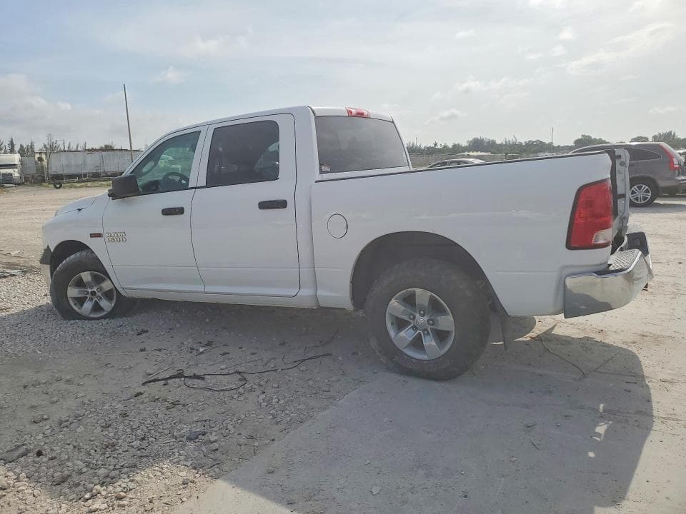 2018 RAM 1500 ST 2