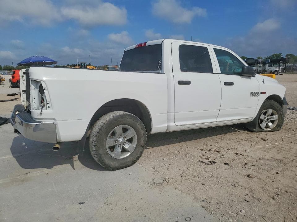 2018 RAM 1500 ST 3