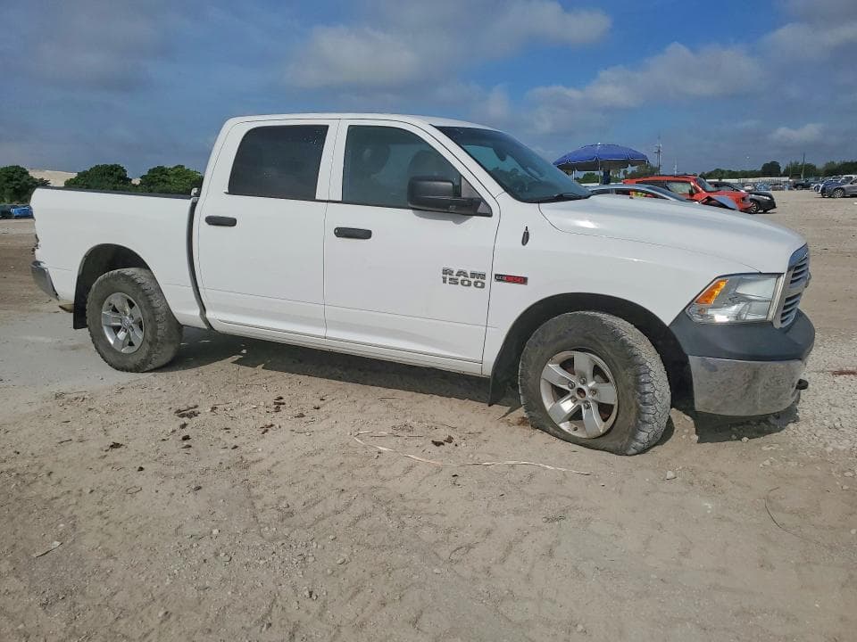 2018 RAM 1500 ST 4