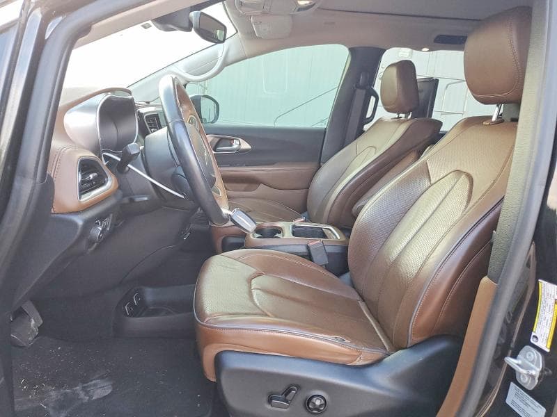 2017 CHRYSLER PACIFICA LIMITED 7