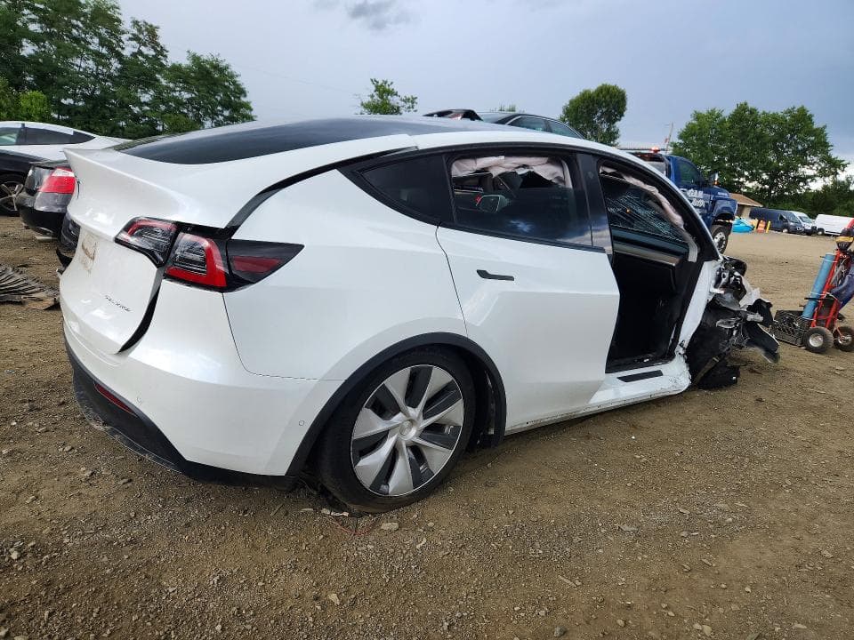 2022 TESLA MODEL Y 3