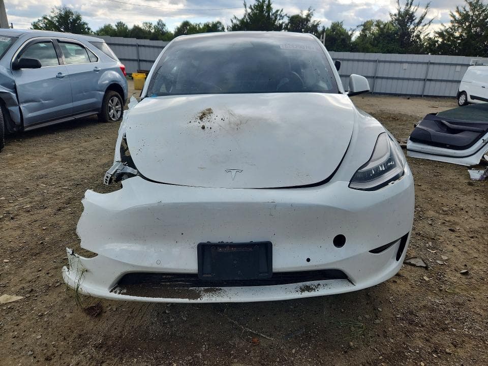 2022 TESLA MODEL Y 5