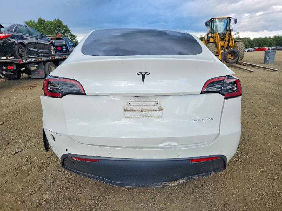 2022 TESLA MODEL Y 6