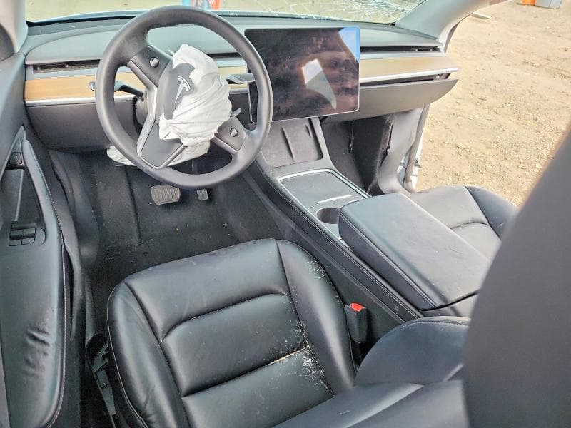 2022 TESLA MODEL Y 8
