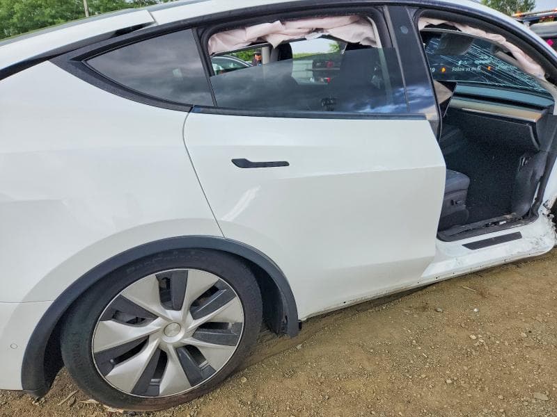 2022 TESLA MODEL Y 10
