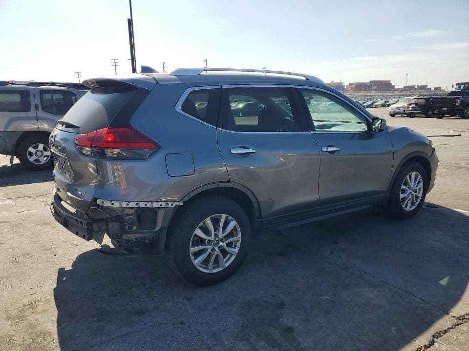 2017 NISSAN ROGUE SV 3