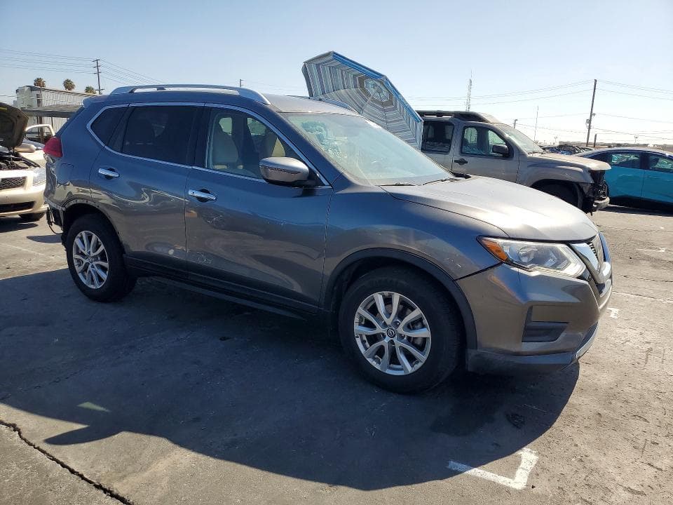 2017 NISSAN ROGUE SV 4