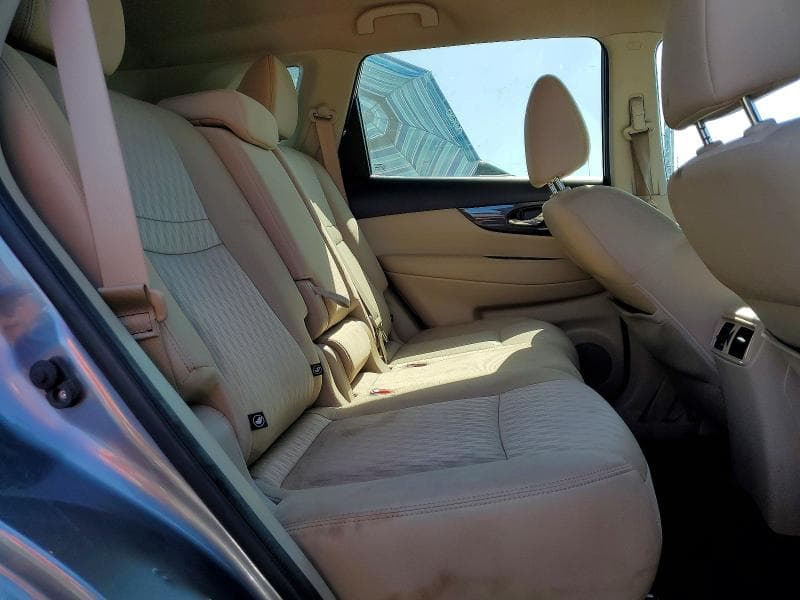 2017 NISSAN ROGUE SV 10