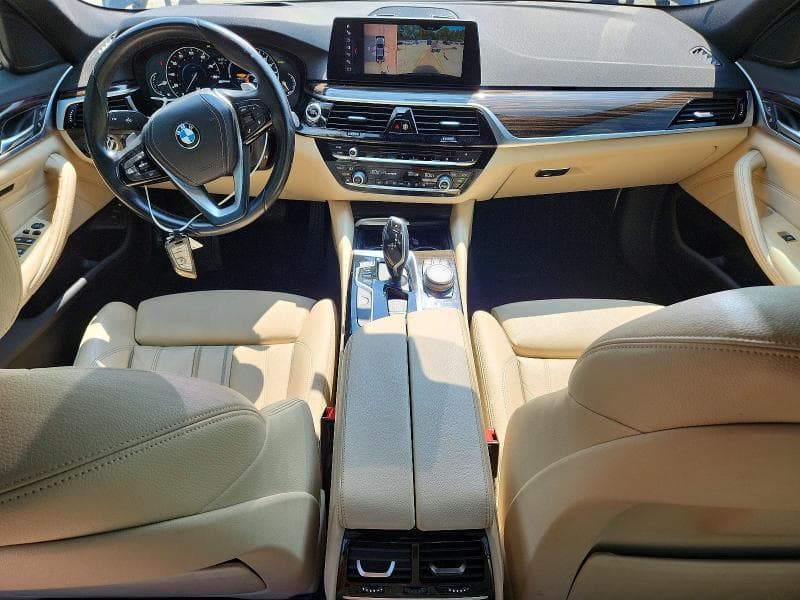 2018 BMW 530E 8