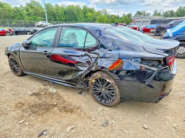 2021 TOYOTA CAMRY SE NIGHTSHADE 2