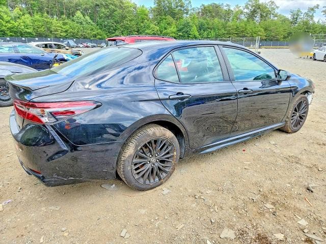 2021 TOYOTA CAMRY SE NIGHTSHADE 3