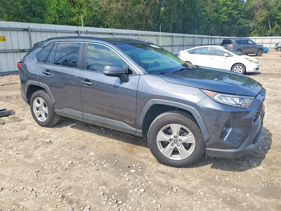 2019 TOYOTA RAV4 XLE 4
