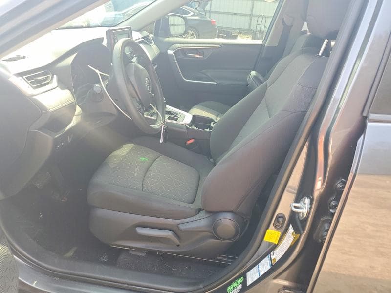 2019 TOYOTA RAV4 XLE 7