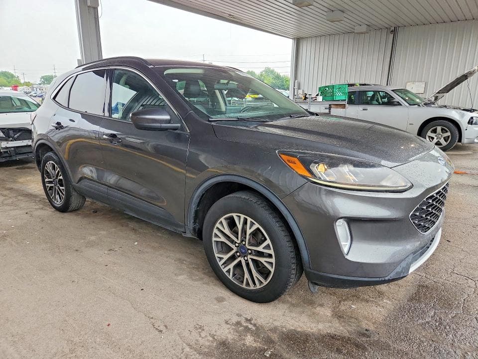 2020 FORD ESCAPE SEL 4