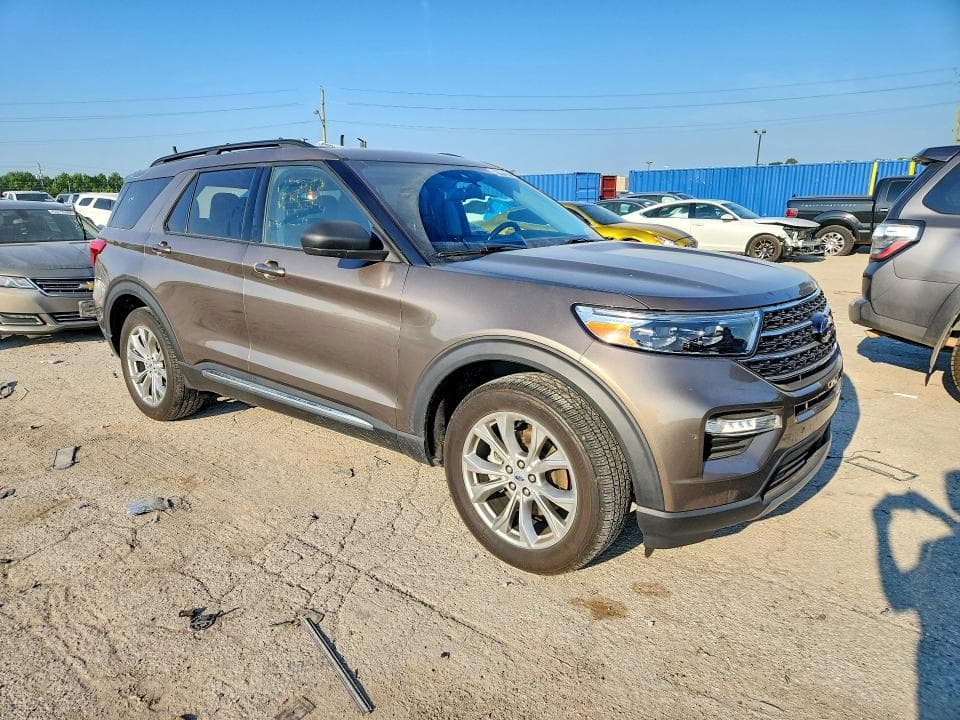 2021 FORD EXPLORER XLT 4