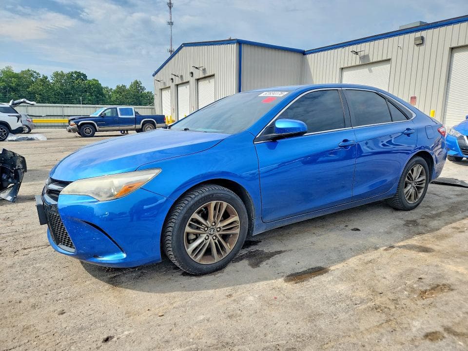 2017 TOYOTA CAMRY SE - 1