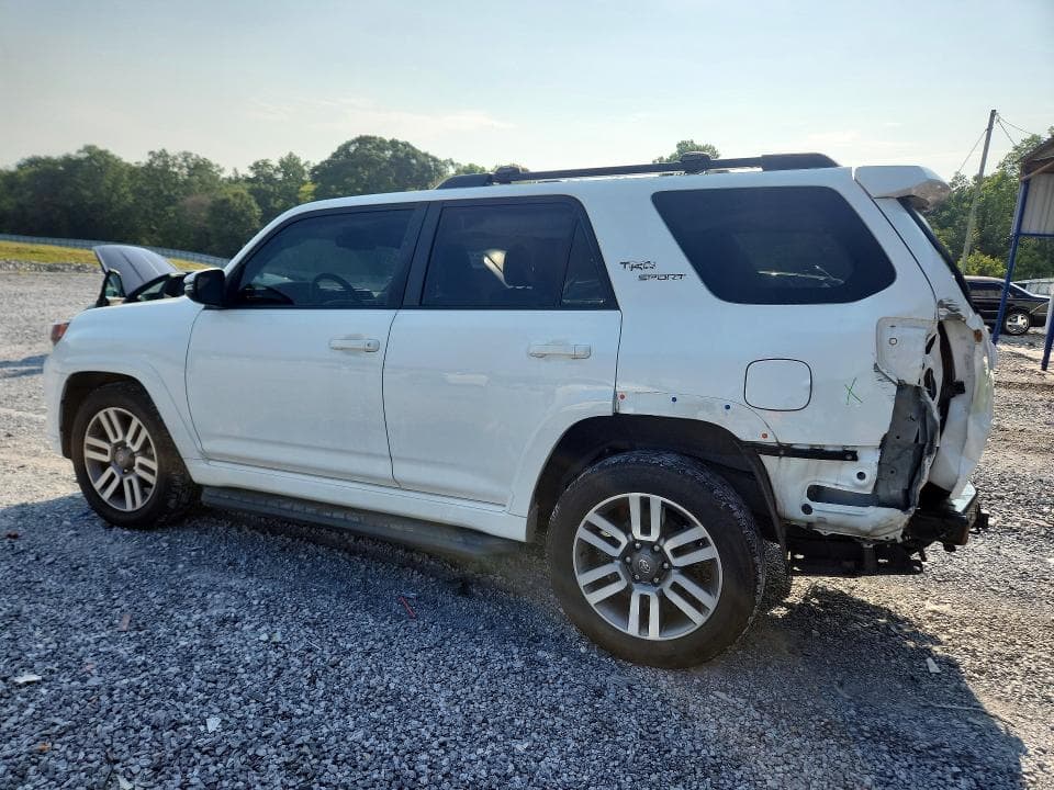 2022 TOYOTA 4RUNNER TRD SPORT 2