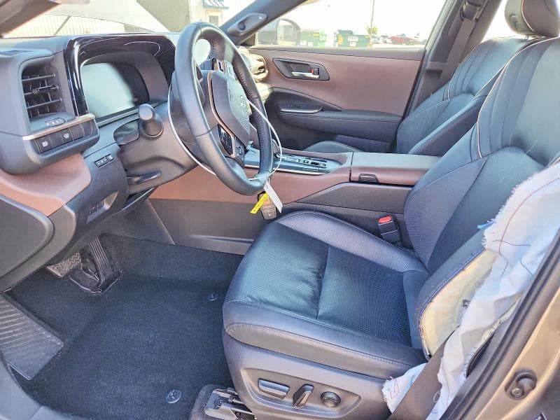 2023 TOYOTA CROWN LIMITED 7