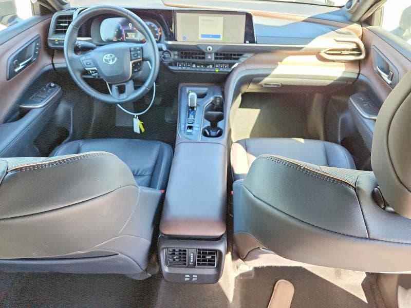 2023 TOYOTA CROWN LIMITED 8