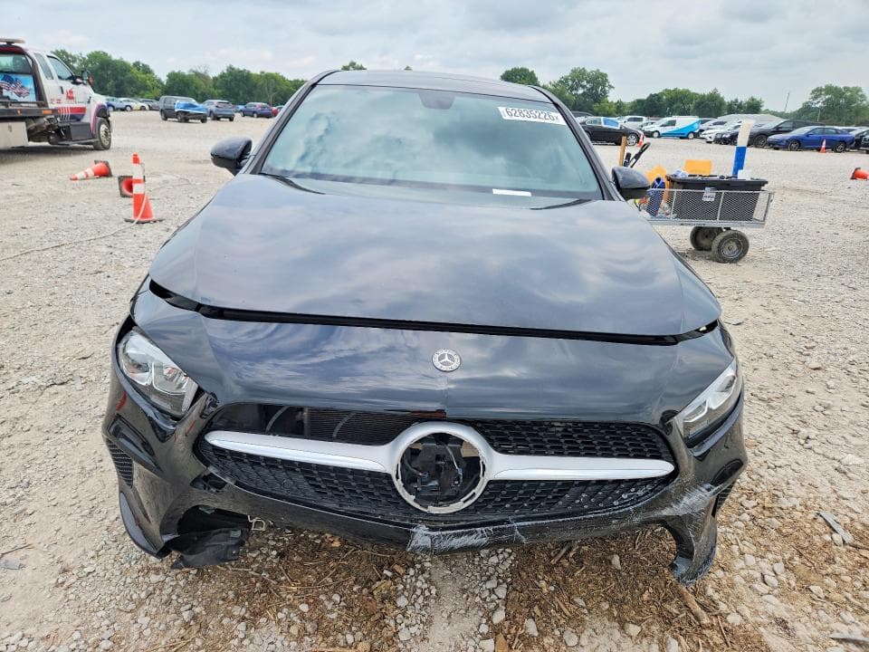 2019 MERCEDES-BENZ A 220 4MATIC 5