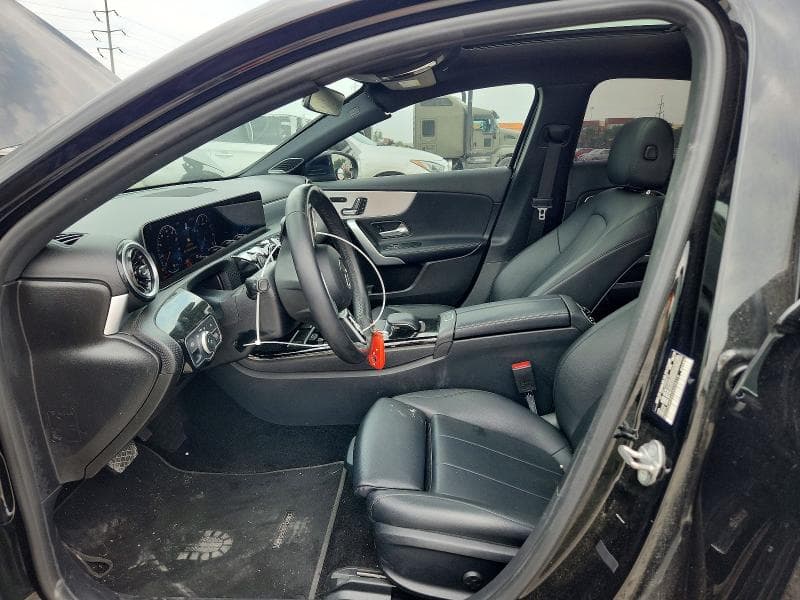 2019 MERCEDES-BENZ A 220 4MATIC 7