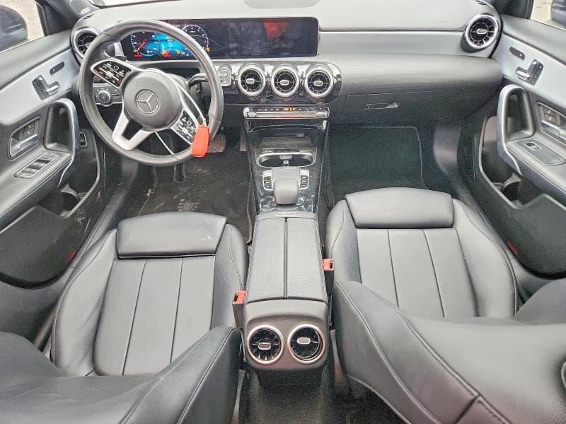 2019 MERCEDES-BENZ A 220 4MATIC 8