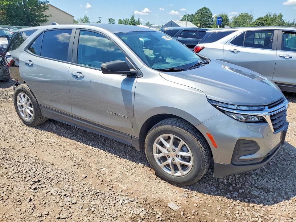 2023 CHEVROLET EQUINOX LS 4