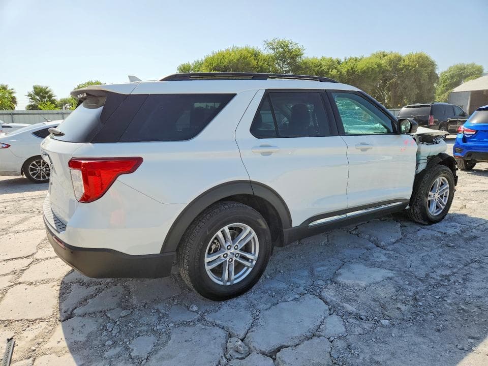 2023 FORD EXPLORER XLT 3