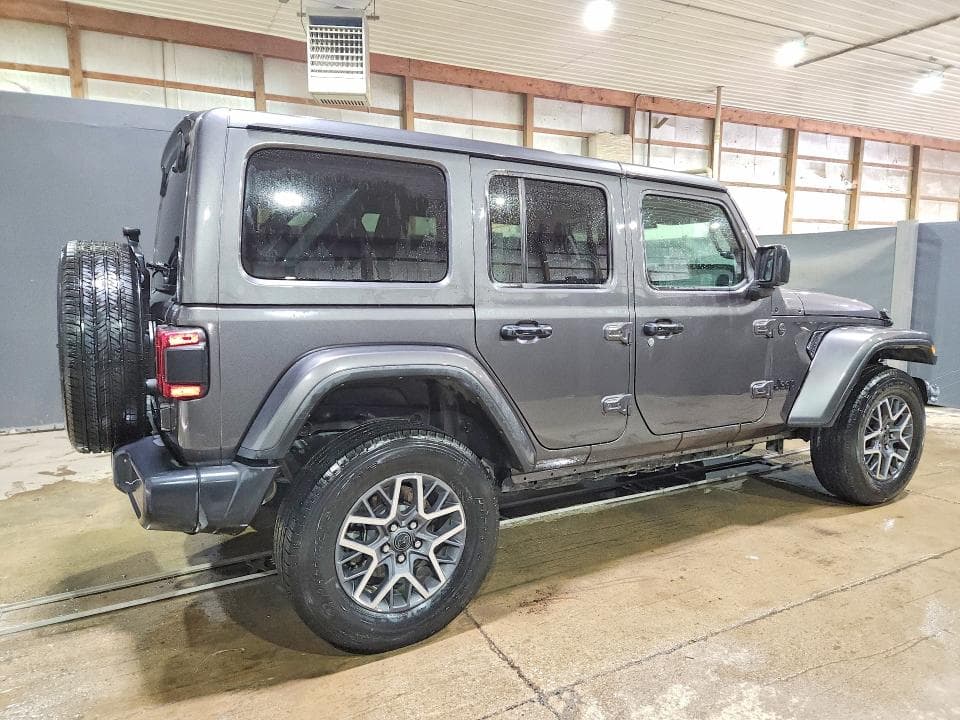 2025 JEEP WRANGLER SAHARA 3