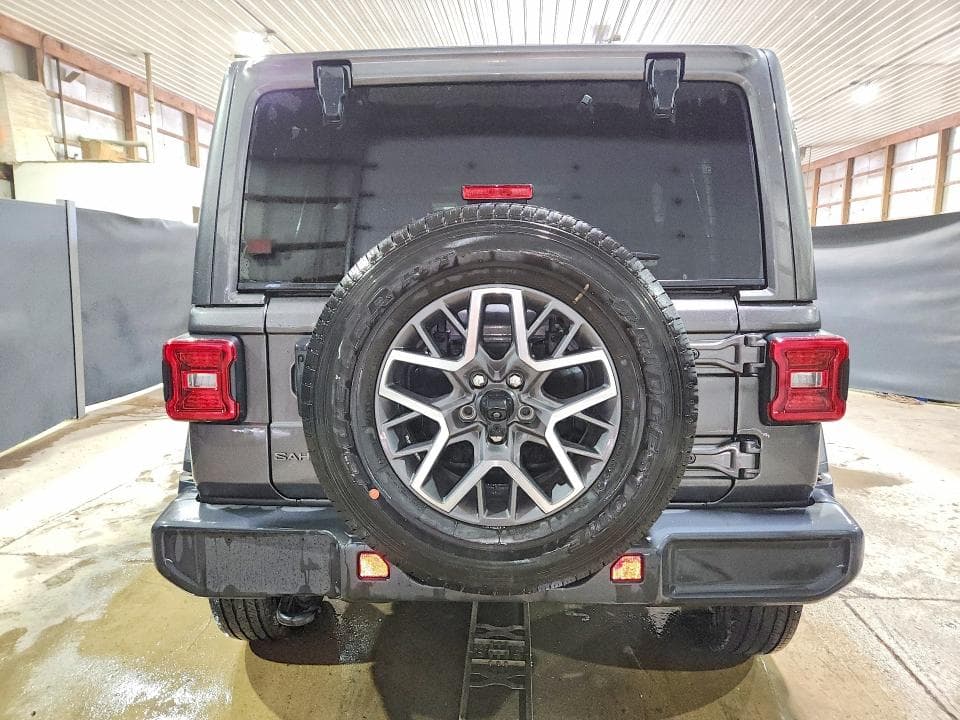 2025 JEEP WRANGLER SAHARA 6