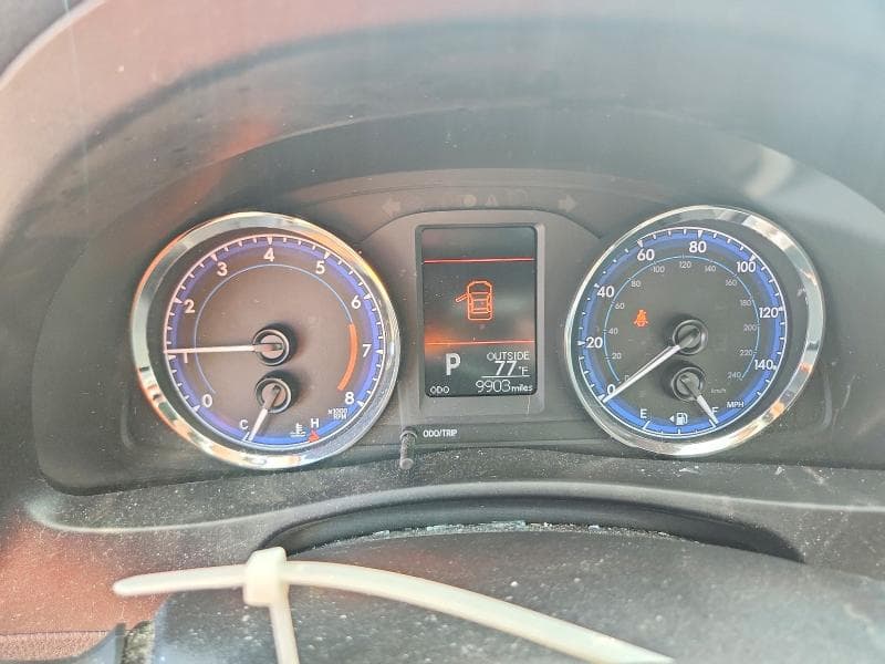 2017 TOYOTA COROLLA L 9