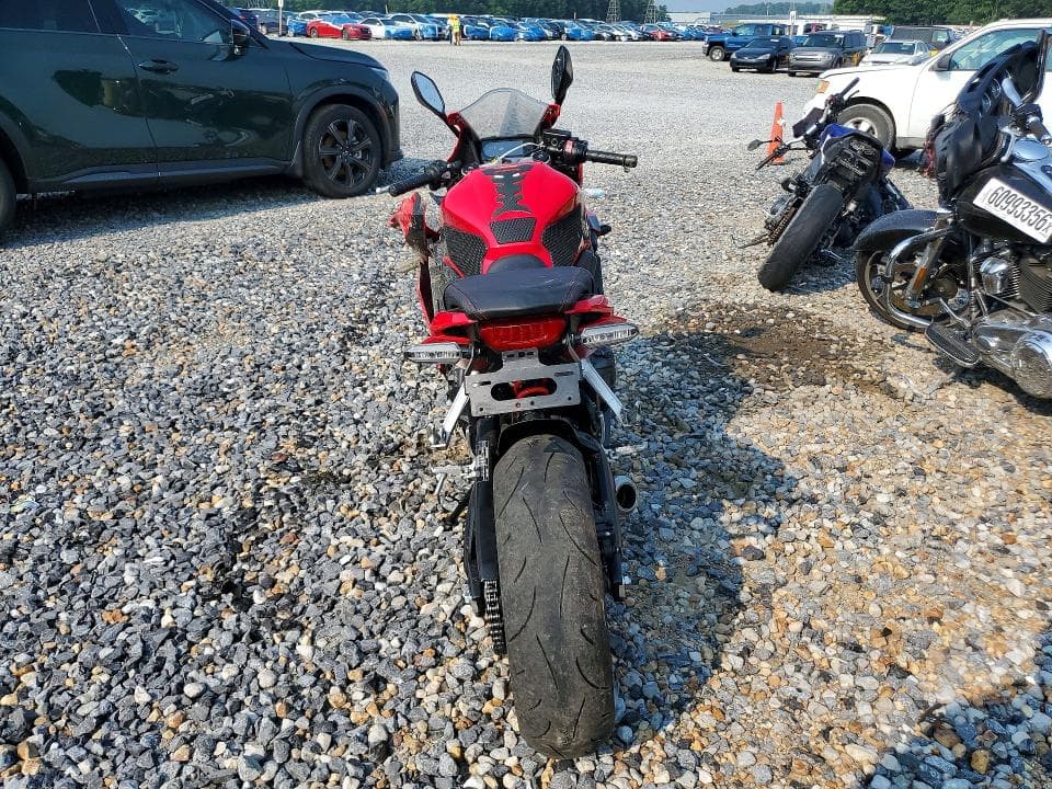2023 HONDA CBR650 RA 4