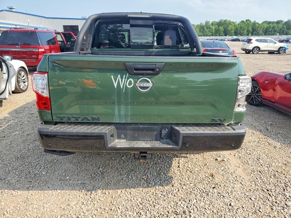 2024 NISSAN TITAN SV 6
