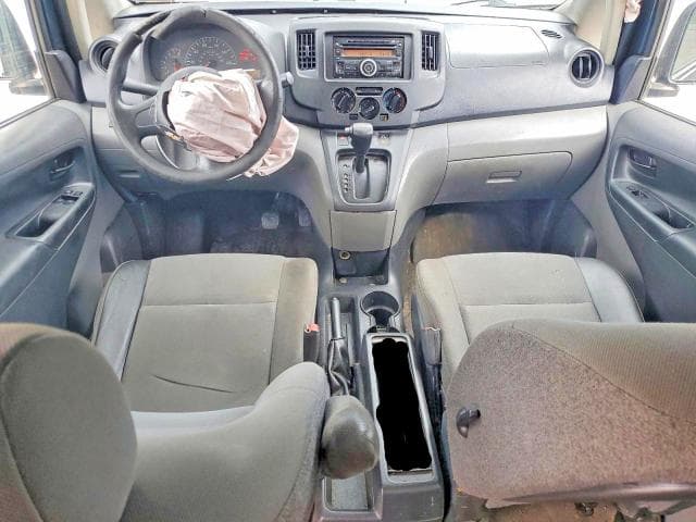 2017 CHEVROLET CITY EXPRESS LS 8