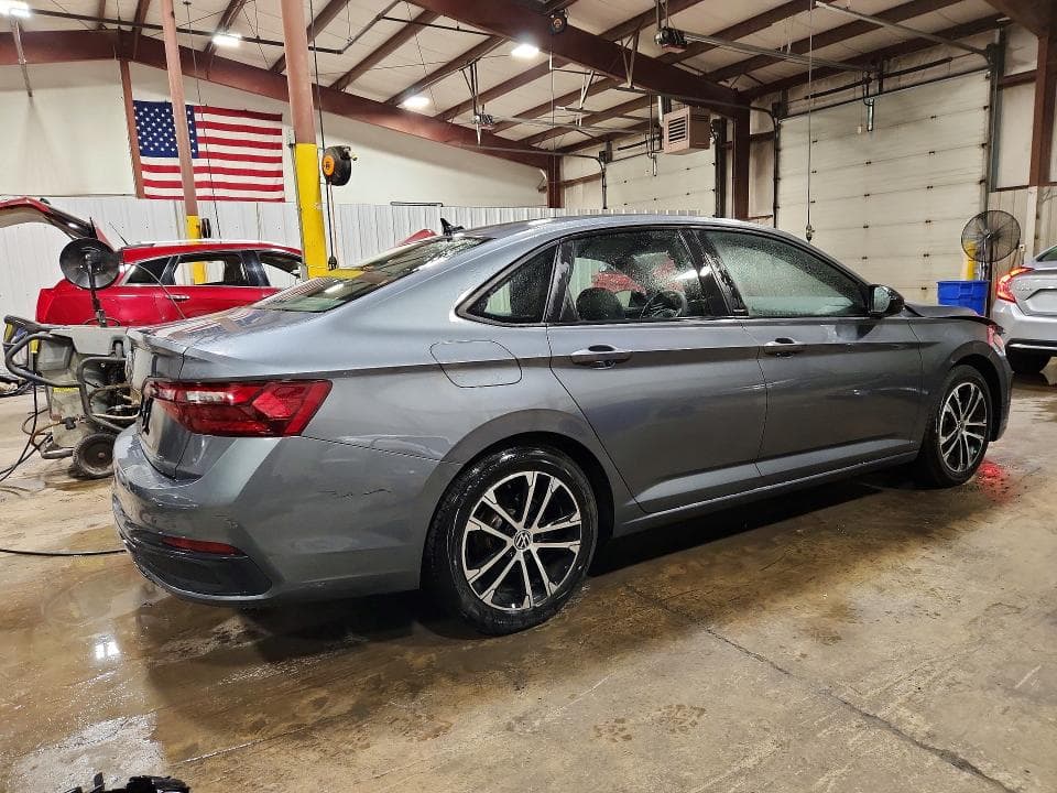 2023 VOLKSWAGEN JETTA SPORT 3
