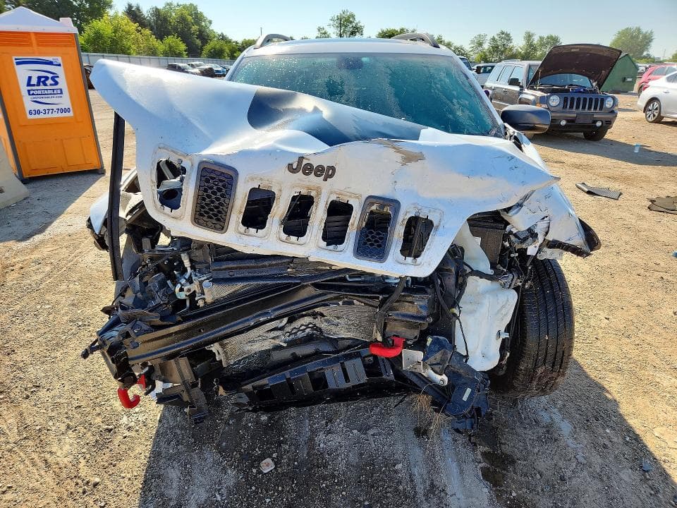 2019 JEEP CHEROKEE TRAILHAWK 5