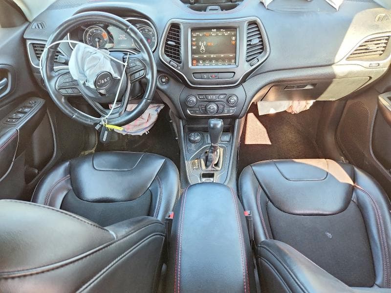 2019 JEEP CHEROKEE TRAILHAWK 8